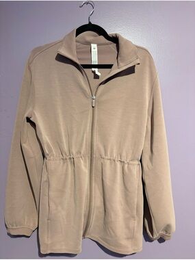 lululemon athletica Women's Zip-Up Utility Jacket in Taupe